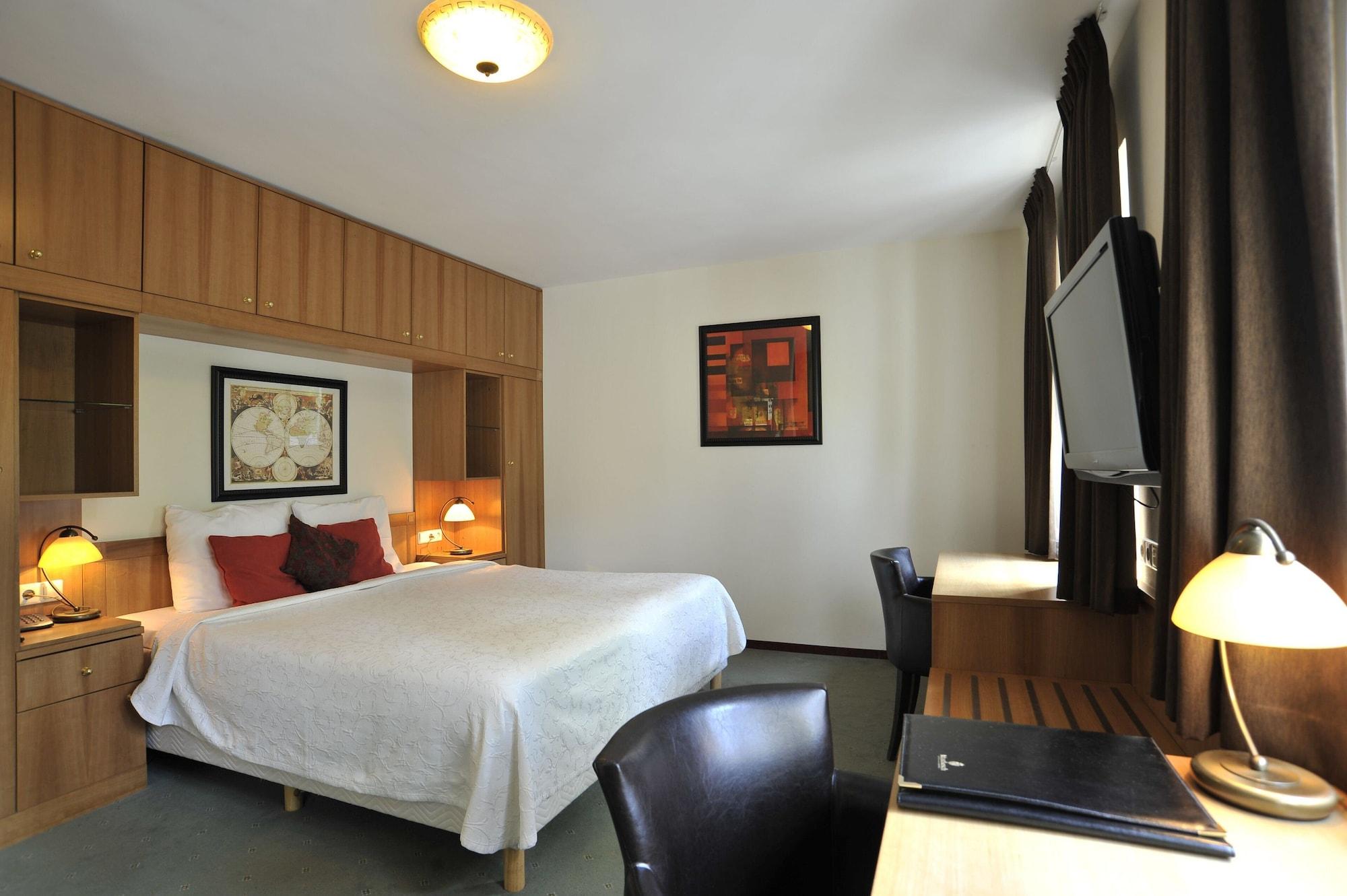 Parkhotel Mastbosch Breda Exterior photo
